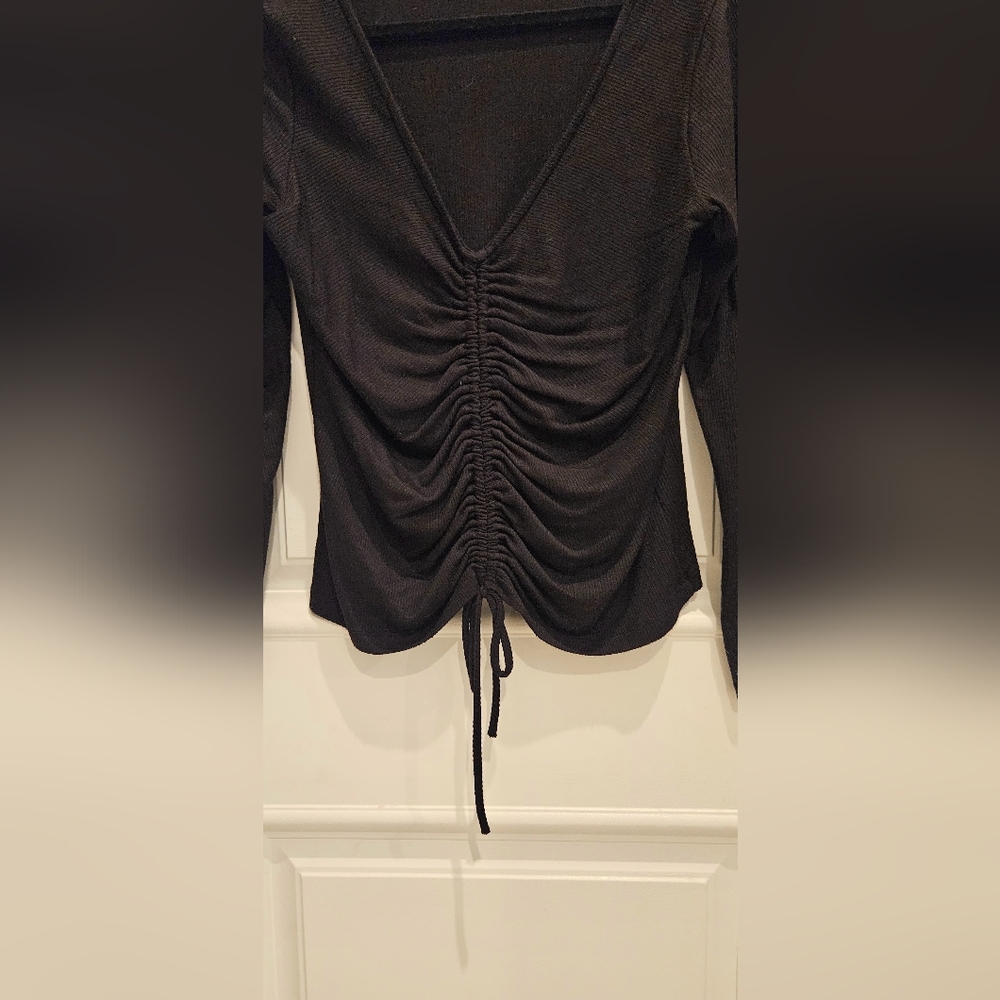 NWOT PLEIONE‎ Women's Medium Black Long Sleeve Ruched top with front tie Bodycon - Picture 2 of 3